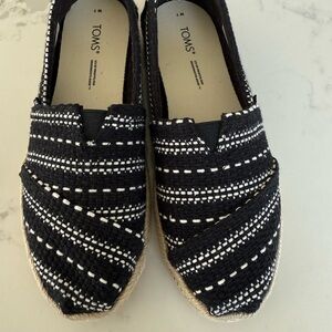 TOMS Women's Black and White Espadrilles